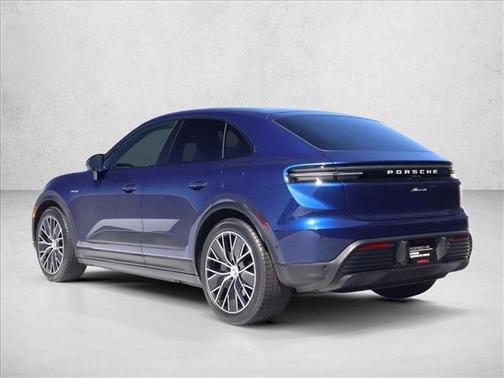 Gentian Blue Metallic 2025 Porsche Macan Macan Electric