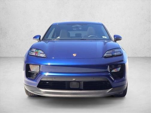 Gentian Blue Metallic 2025 Porsche Macan Macan Electric
