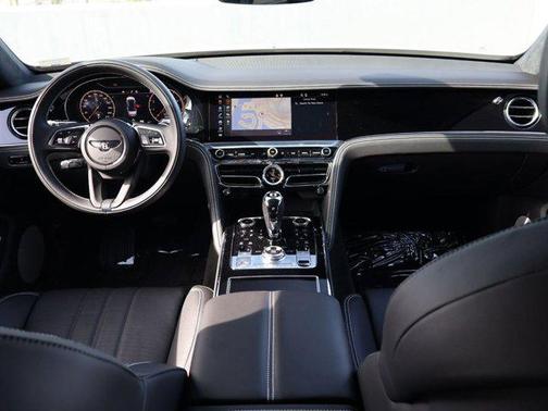 2022 Bentley Flying Spur V8