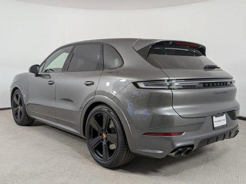 2026 Porsche Cayenne GTS