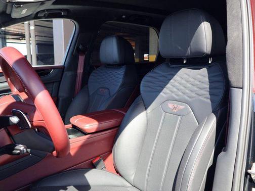 2025 Bentley Bentayga Azure