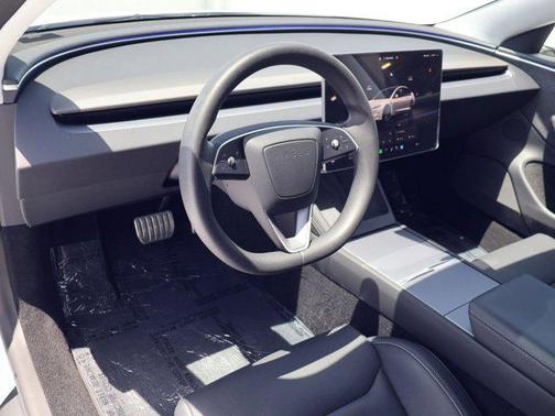 Pearl White Multi-Coat 2025 Tesla Model 3 Performance