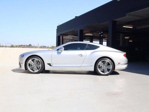 Moonbeam 2023 Bentley Continental GT Base