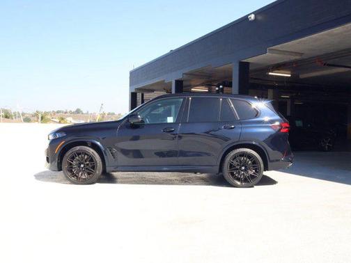 Carbon Black Metallic 2025 BMW X5 M Base