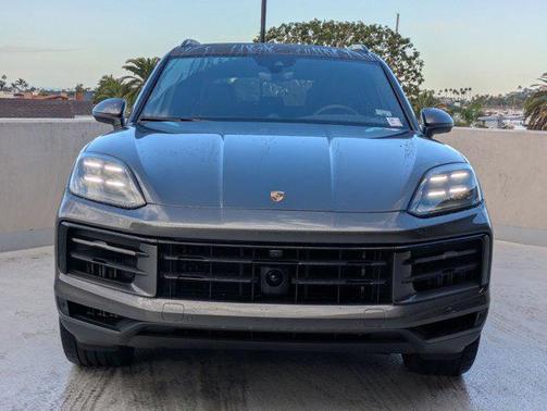 2025 Porsche Cayenne S