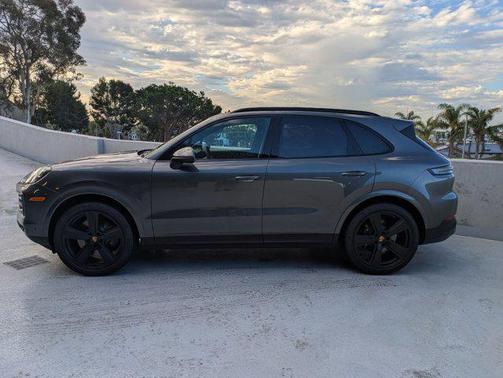 2025 Porsche Cayenne S