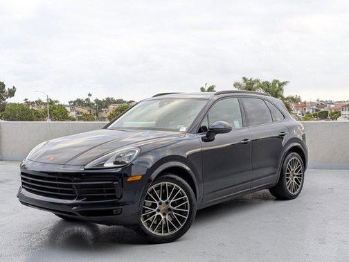 2023 Porsche Cayenne Platinum Edition