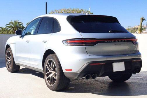 2025 Porsche Macan AWD