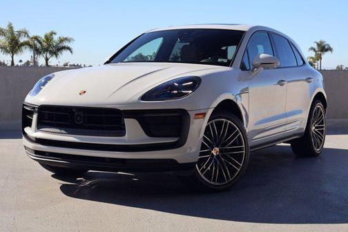 2025 Porsche Macan AWD