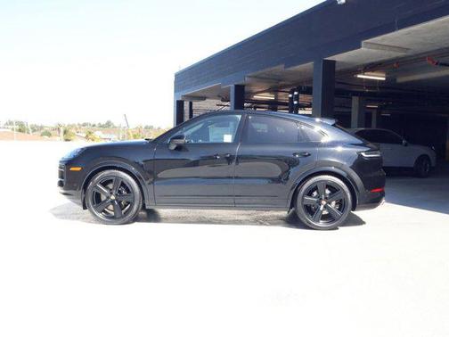 Chromite Black Metallic 2026 Porsche Cayenne Cayenne
