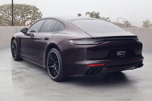 2022 Porsche Panamera Platinum Edition