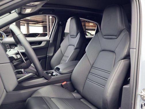 Arctic Grey 2026 Porsche Cayenne Cayenne