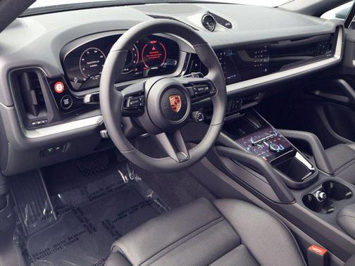 Arctic Grey 2026 Porsche Cayenne Cayenne