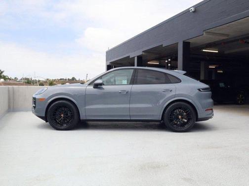 Arctic Grey 2026 Porsche Cayenne Cayenne
