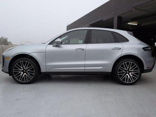 2026 Porsche Macan AWD