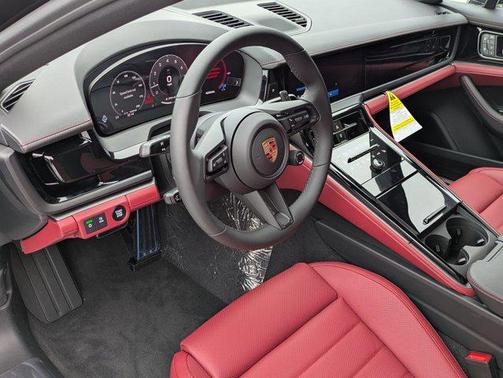 2025 Porsche Panamera RWD