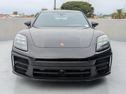 2025 Porsche Panamera RWD
