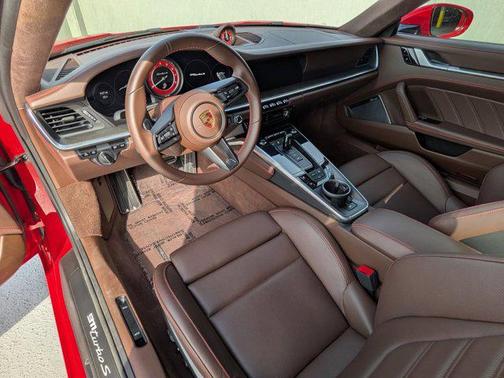 2021 Porsche 911 Turbo S
