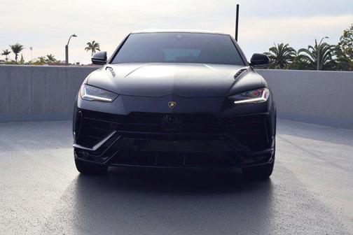 2024 Lamborghini Urus Performante