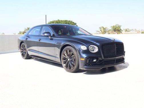 Dark Sapphire Metallic 2024 Bentley Flying Spur Speed
