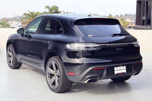 2026 Porsche Macan AWD