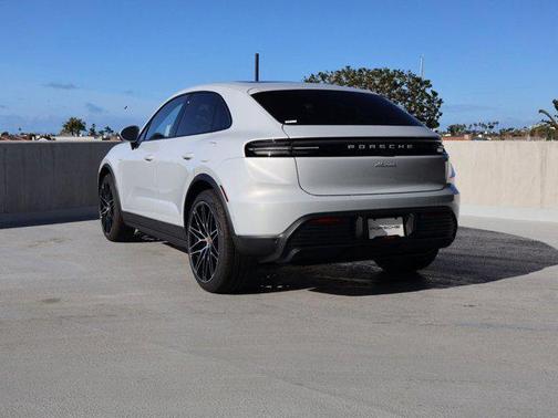 2026 Porsche Macan Electric