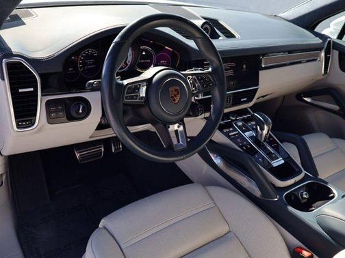 2023 Porsche Cayenne Cayenne Turbo S E-Hybrid