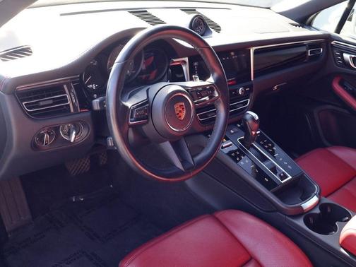 White 2024 Porsche Macan Macan