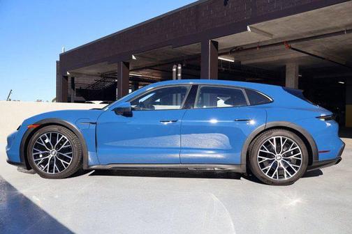 2022 Porsche Taycan 4