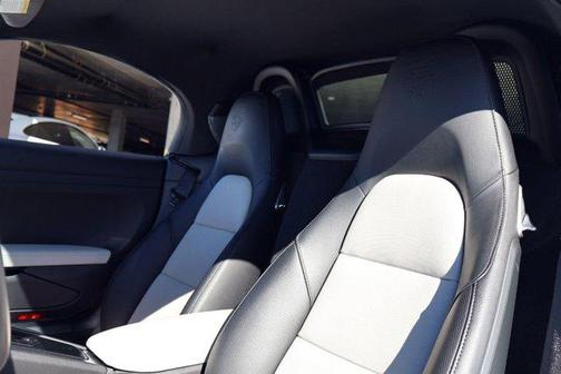 2024 Porsche 718 Boxster S