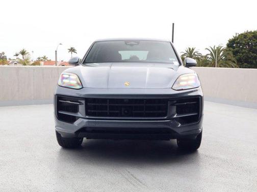 Vanadium Grey Metallic 2026 Porsche Cayenne Cayenne