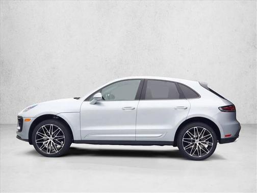 Dolomite Silver Metallic 2026 Porsche Macan Macan