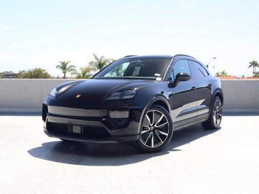 Black 2025 Porsche Macan Macan Electric