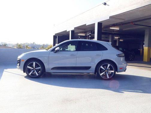 Chalk 2026 Porsche Macan Macan