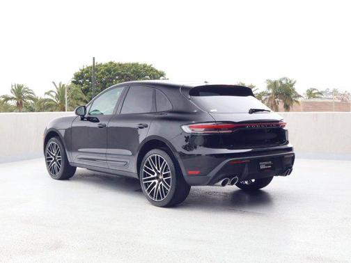 2025 Porsche Macan Macan