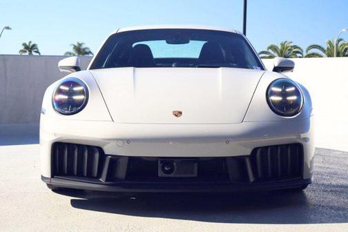 2026 Porsche 911 Carrera GTS