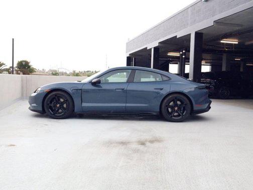 2026 Porsche Taycan Black Edition