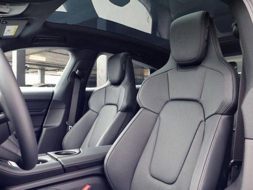 2026 Porsche Taycan Black Edition