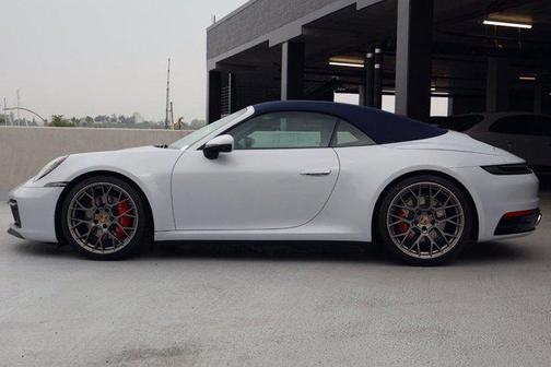 2023 Porsche 911 Carrera 4S Cabriolet