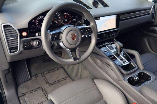 2023 Porsche Cayenne Platinum Edition