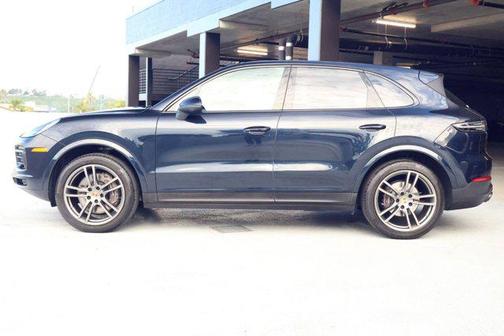 2023 Porsche Cayenne Platinum Edition