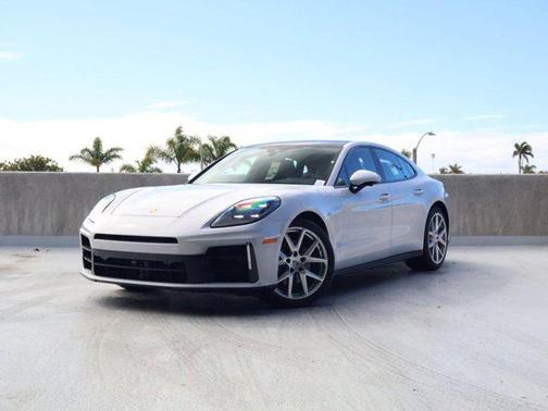 2026 Porsche Panamera RWD