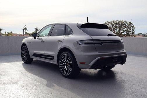 2025 Porsche Macan AWD