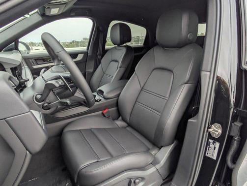 2025 Porsche Cayenne Cayenne