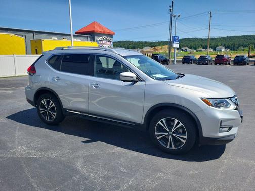 Brilliant Silver 2018 Nissan Rogue SL