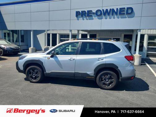 Ice Silver Metallic 2022 Subaru Forester Wilderness