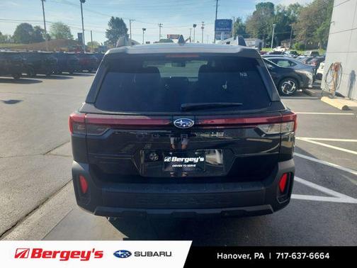 Crystal Black Silica 2026 Subaru Outback Premium