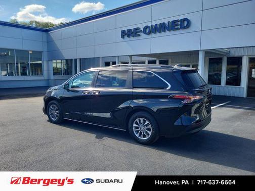 2021 Toyota Sienna XLE 7 Passenger