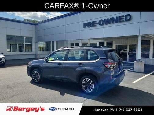 2025 Subaru Forester Base