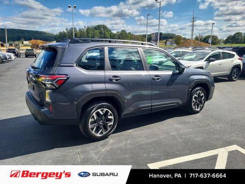 2025 Subaru Forester Base